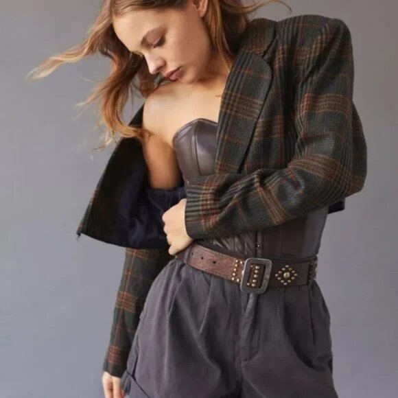 BDG Kelly High Waisted Chino Short Deep Green - Picture 1 of 6